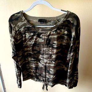 Sanctuary camo sweater